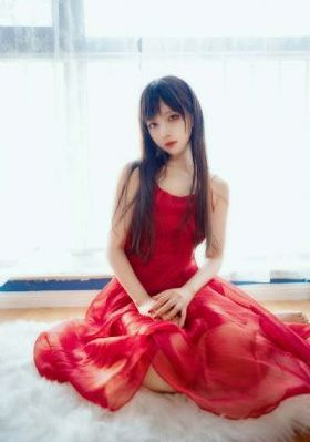 3秒后野兽坐在联谊会角落